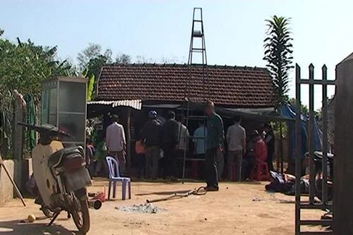 "Ma men" đưa lối, con đánh chết cha