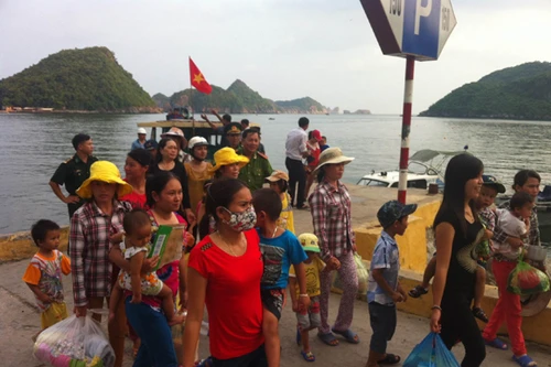 Miền Bắc khẩn trương sơ tán dân tránh bão 