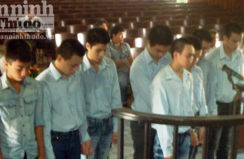 Nhóm đối tượng chuyên dùng hung khí cướp tài sản lĩnh án