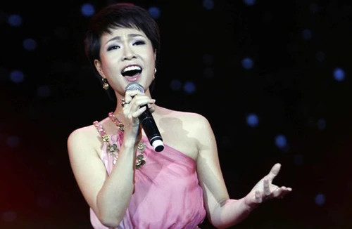 "Người hát tình ca" lập kỷ lục, tiếp tục "bay cao"