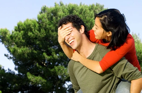 Mách bạn cách "trói" người yêu