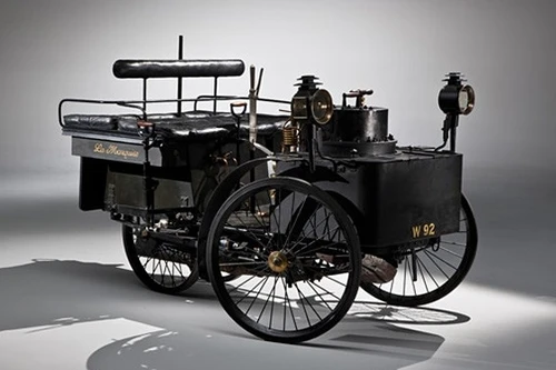 Xế hộp trăm tuổi có giá 4,62 triệu đô