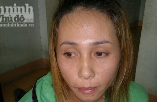 Cảnh báo chiêu lừa đảo mới, cầm đồ trang sức giả lấy tiền thật