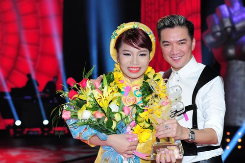 Giọng hát Việt bất ngờ vượt lên dẫn đầu BXH TV Show