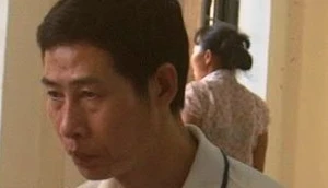 Gã hàng xóm đốn mạt hiếp dâm cháu bé 10 tuổi