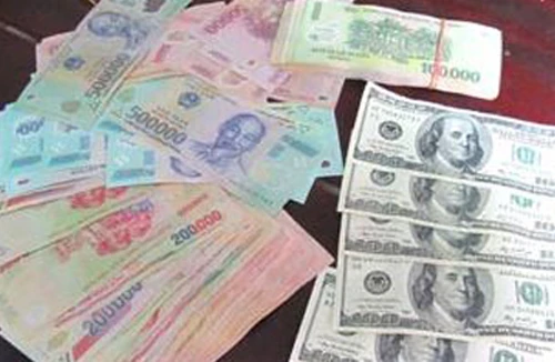 Bị osin trộm tiền đúng ngày Valentine