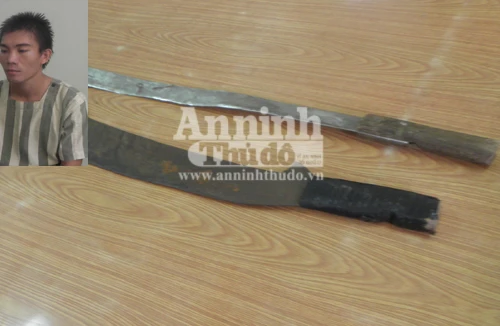 Côn đồ xông vào phòng cấp cứu chém bệnh nhân ngất xỉu