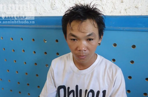 Bắt đối tượng bán ma túy di chuyển bằng xe khách