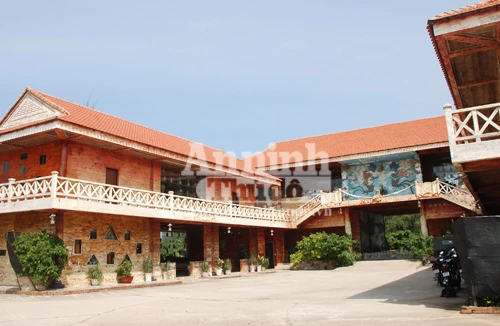 Vụ resort mất trộm đồng hồ tiền tỷ: Bị cắt điện vì còn nợ tiền