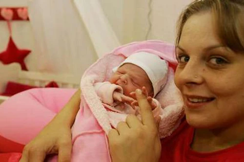 Thí sinh 27 tuổi quyết định sinh con trong ngôi nhà chung