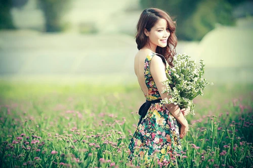 Bảo Trúc khoe sắc giữa vườn hoa Đà Lạt