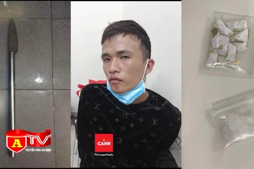 Bị kiểm tra, đối tượng mua bán trái phép chất ma tuý dùng dao nhọn chống trả