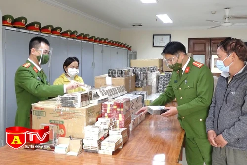 Kiểm tra phát hiện thu giữ hơn 11.000 bao thuốc lá nhập lậu