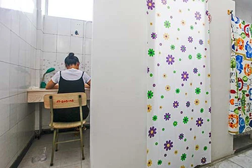 Biến phòng vệ sinh thành phòng học