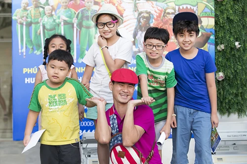 Xuân Bắc - Tự Long mang "Ngọc rồng" lên sân khấu