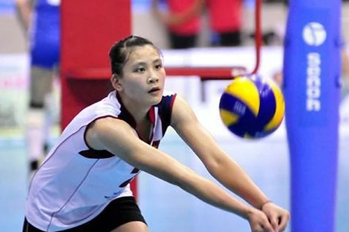 VĐV bóng chuyền Âu Hồng Nhung hoa khôi lận đận