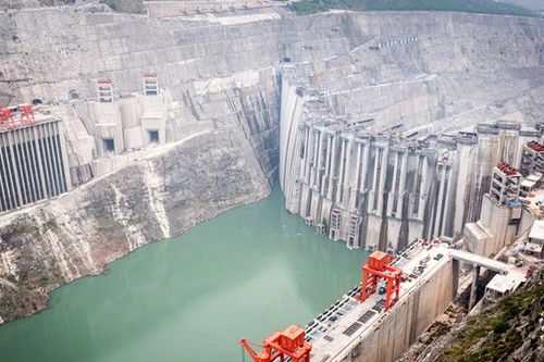 "Vũ khí nước" trong tay Trung Quốc