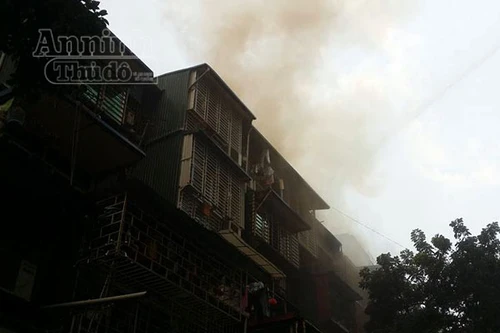 Hà Nội: Cháy khu tập thể số 8 Trần Quốc Toản