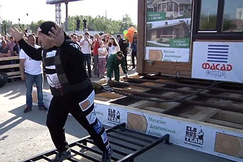 Kéo nhà gỗ 30 tấn di chuyển 3m