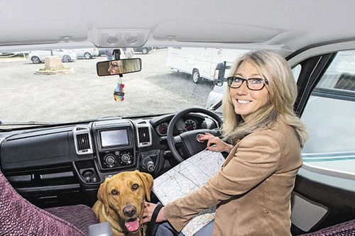 Bán tất cả tài sản, đi tìm tình yêu đích thực