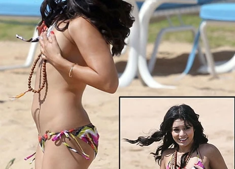 Vanessa Hudgens bất ngờ tuột bikini giữa biển