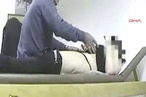 Chấn động với clip bác sĩ tấn công tình dục bệnh nhân