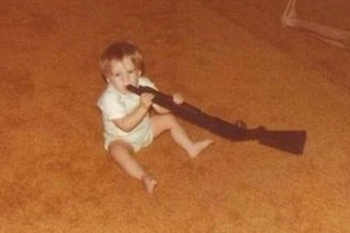 Những ông bố bà mẹ tồi tệ nhất thế giới (3)