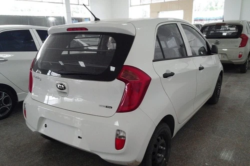 Xe bán tải nhập khẩu tăng mạnh, Bộ Tài chính đề nghị tăng thuế bằng 60% xe con