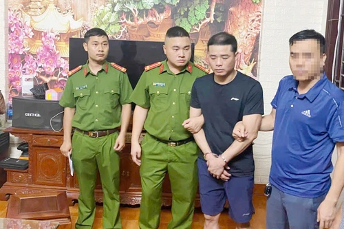 Bí ẩn chiếc xe taxi chỉ hoạt động từ 17 giờ