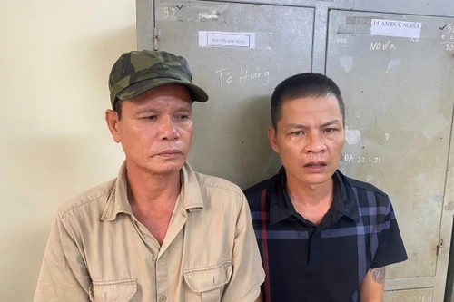 Bắt nhóm đối tượng chuyên 'đá cẩu’ trên đường