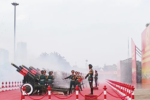 Rộn ràng 'Như có Bác trong ngày vui đại thắng' cùng tiếng pháo lễ mở màn tổng duyệt A80