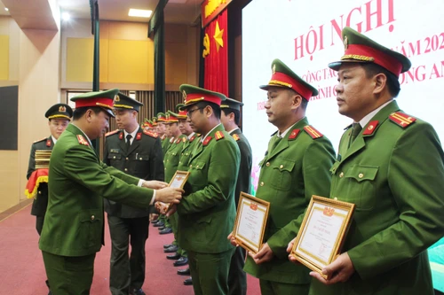 Nỗ lực kéo giảm 5% số vụ phạm pháp hình sự