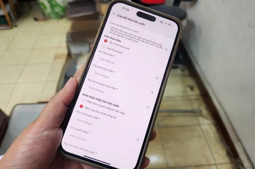 Người dân có thể cấp đổi thẻ Căn cước qua ứng dụng VNeID