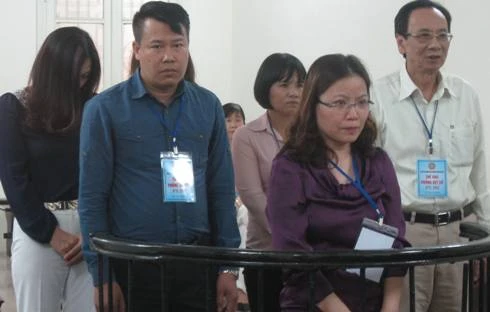 Cựu Giám đốc Công ty rượu Hà Nội chuẩn bị tái hầu tòa