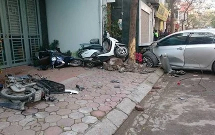 Người điều khiển xe Camry gây tai nạn tại Long Biên sắp hầu tòa