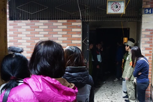 Nam sinh viên ngạt khói, tử vong trong nhà tắm