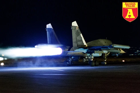 Su-34 thực chiến xuất sắc tại Syria: Nga cười mãn nguyện, Mỹ lo ra mặt