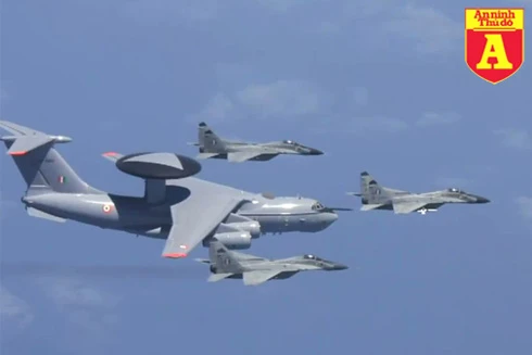 Không quân Ấn Độ, sức mạnh hàng đầu Châu Á khiến Trung Quốc lo sợ (3)