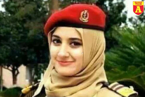 Vẻ đẹp cuốn hút say lòng người của nữ binh sĩ Pakistan