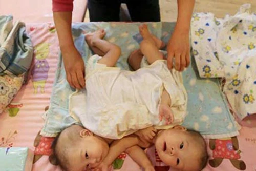 Trung Quốc đau đầu đối phó tình trạng trẻ bị bỏ rơi