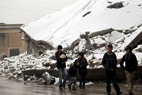 Người dân Syria khốn cùng trong đói khát, chết chóc, thời tiết khắc nghiệt