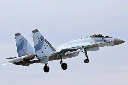 Nga biên chế 2 máy bay chiến đấu Su-35S cho Quân khu phương Đông