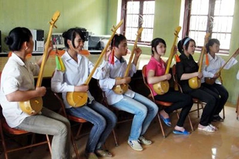 Giáo dục di sản trong nhà trường: Lối mòn thụ động