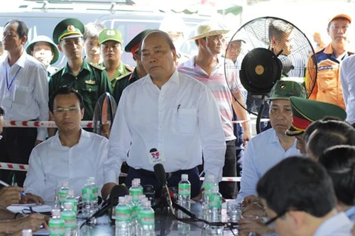 Thủ tướng Nguyễn Xuân Phúc đến Đà Nẵng, chỉ đạo tìm kiếm nạn nhân mất tích