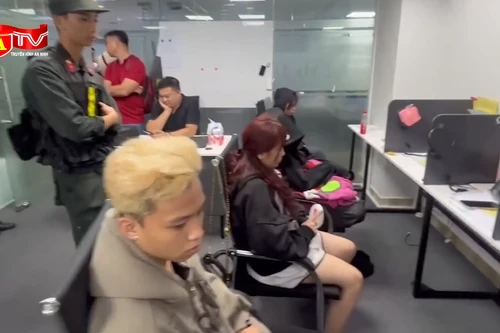 Triệt phá đường dây lừa đảo hàng trăm tỷ đồng nhắm vào người già