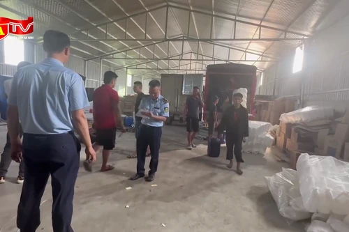 Phát hiện doanh nghiệp sản xuất nước giặt giả nhãn hiệu nổi tiếng chuyên dùng cho trẻ em