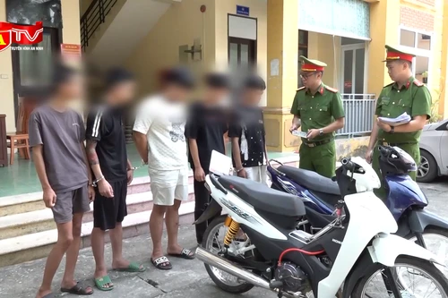 Rình tại ký túc xá, nhóm trộm "nhí" cuỗm xe máy chỉ trong vài phút