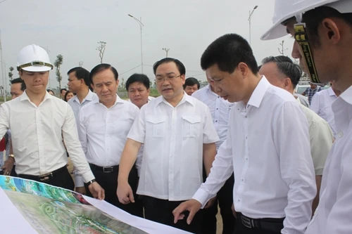 Bí thư Thành ủy Hà Nội: Dân nhường đất mà dự án 10 năm không làm thì thật đau xót!