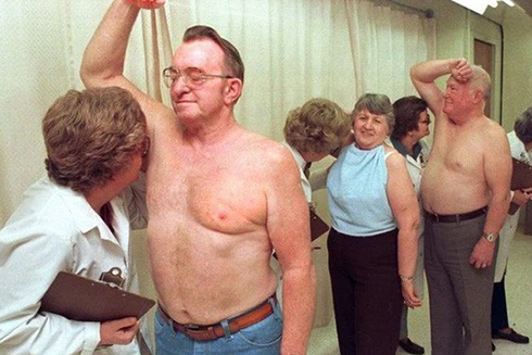 [ẢNH] Top những công việc kỳ lạ nhưng kiếm "bộn tiền" trên thế giới