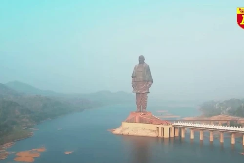 Chiêm ngưỡng bức tượng cao nhất thế giới 